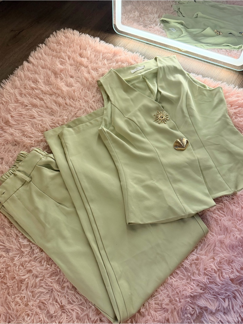 Women's Light Green Two Piece Set